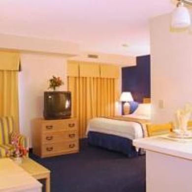 By Marriott Airport Hotel Jacksonville